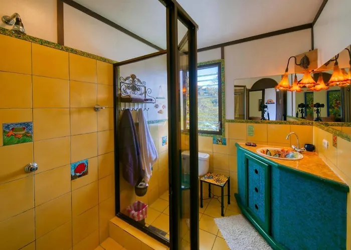Lucky Bug Bed & Breakfast 3*