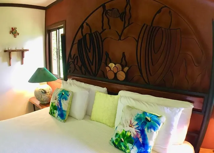 Lucky Bug Bed & Breakfast 3*