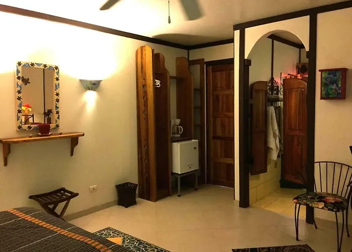 Lucky Bug Bed & Breakfast 3*